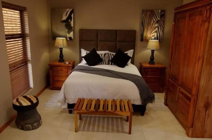 Meyers Guesthouse Jwaneng Zewnętrze zdjęcie